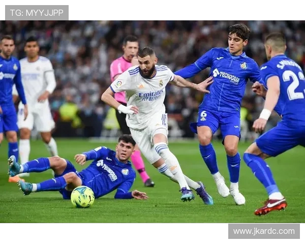 西甲周日裁判安排:胡安马丁内斯执法皇马 阿尔韦罗拉执法巴萨对决 西甲周日裁判安排:胡安马丁内斯执法皇马 阿尔韦罗拉执法巴萨对决